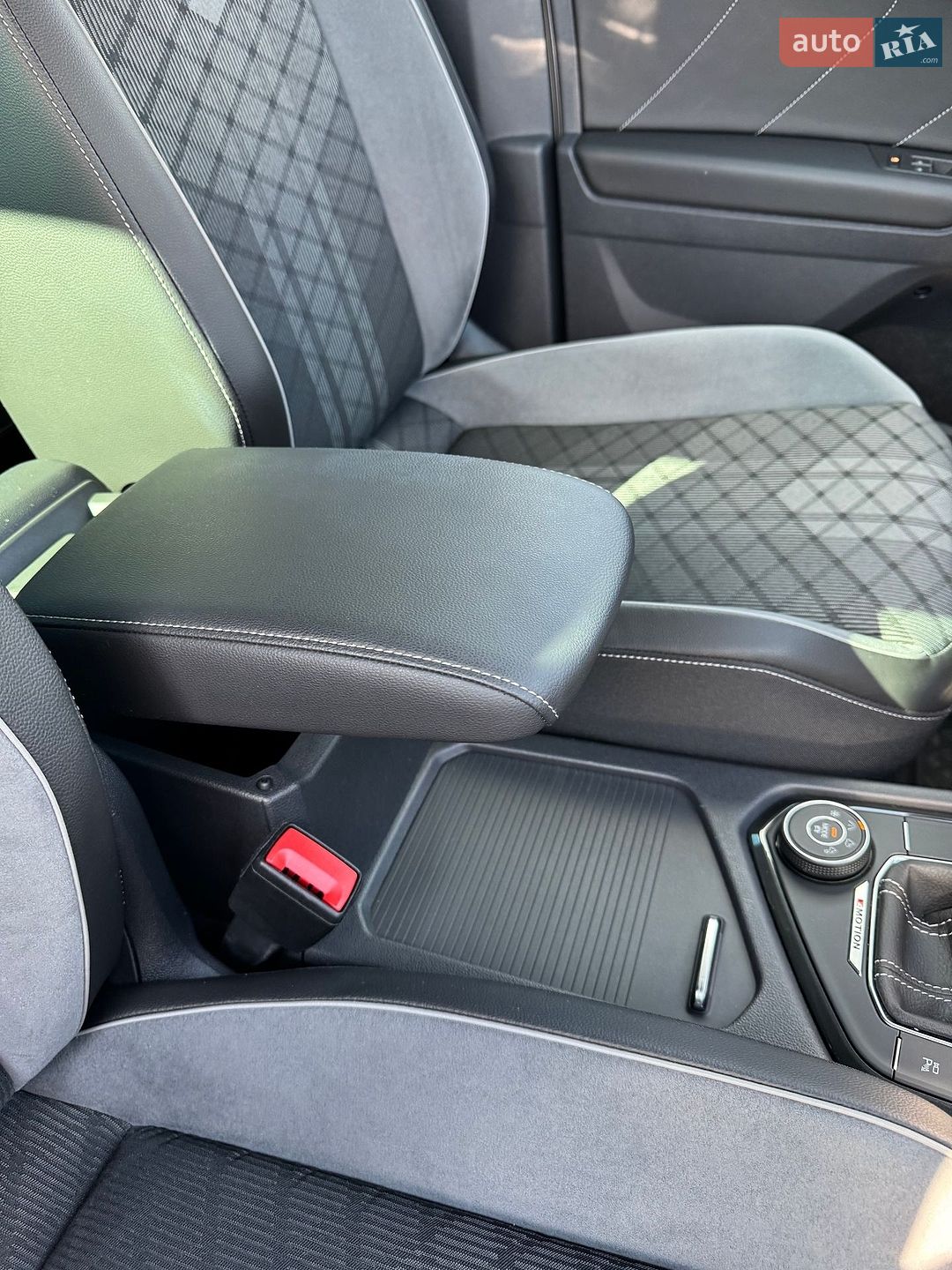 Volkswagen Tiguan 2022 VIN WVGZZZ5N8PW006086 фото оголошення 17 з 51