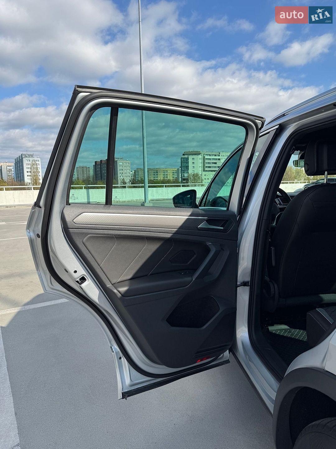 Volkswagen Tiguan 2022 VIN WVGZZZ5N8PW006086 фото оголошення 25 з 51