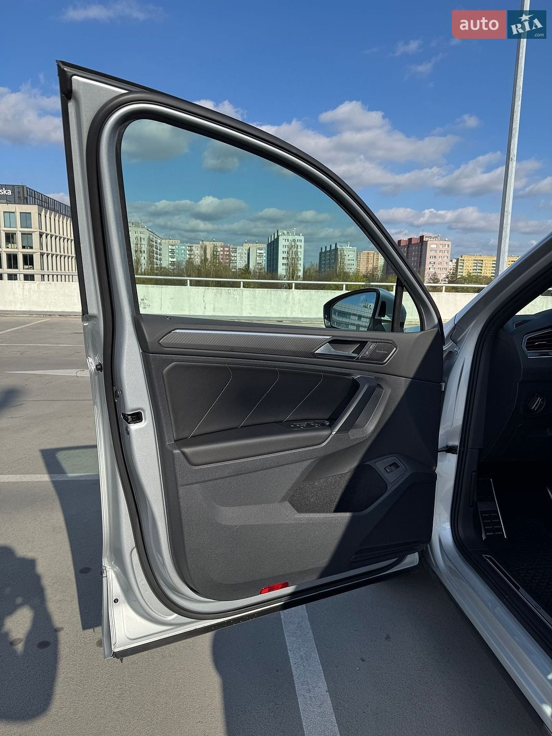 Volkswagen Tiguan 2022 VIN WVGZZZ5N8PW006086 фото оголошення 24 з 51