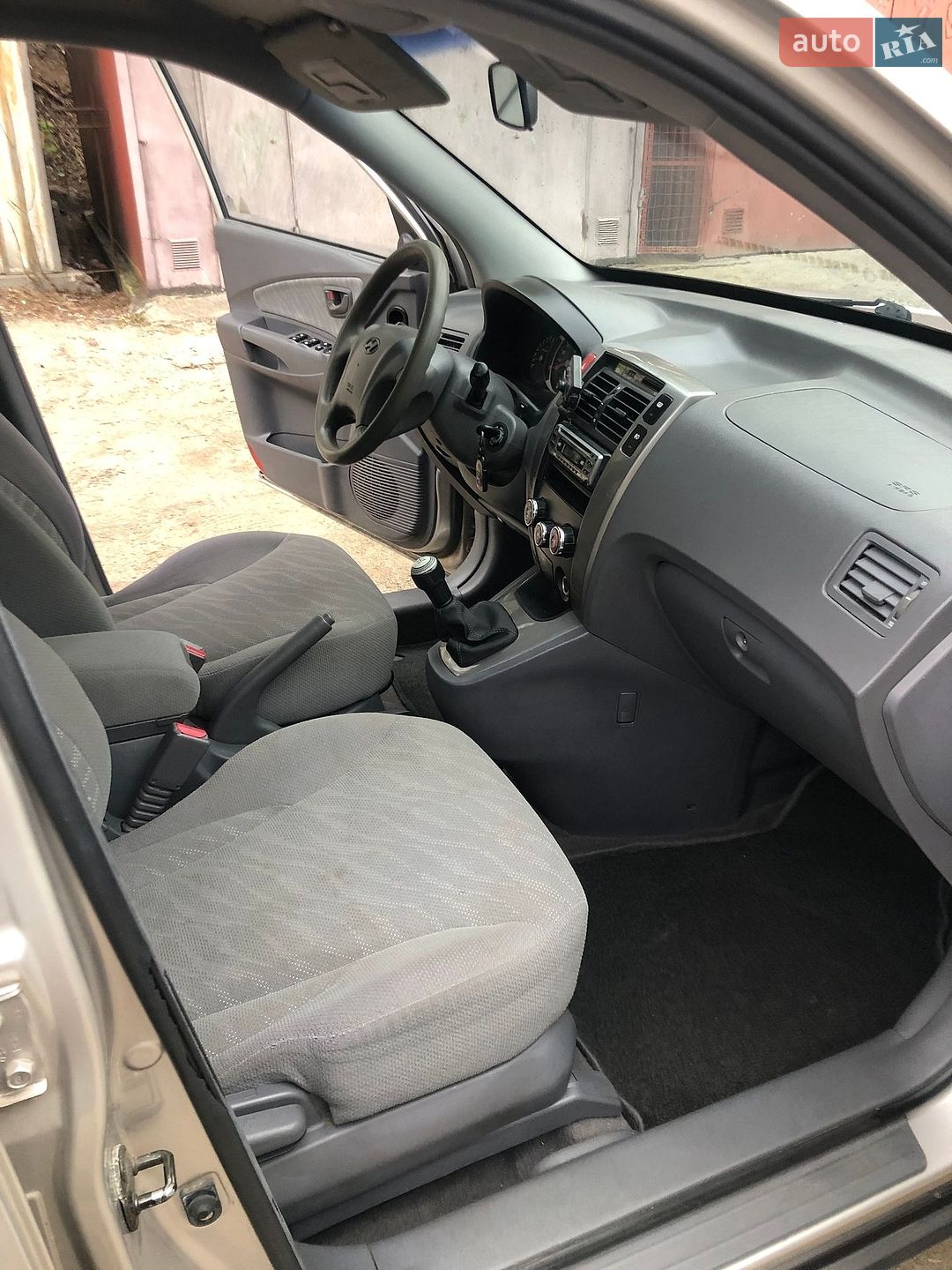 Hyundai Tucson 2005 VIN KMHJM81BP5U236889 фото оголошення 4 з 10