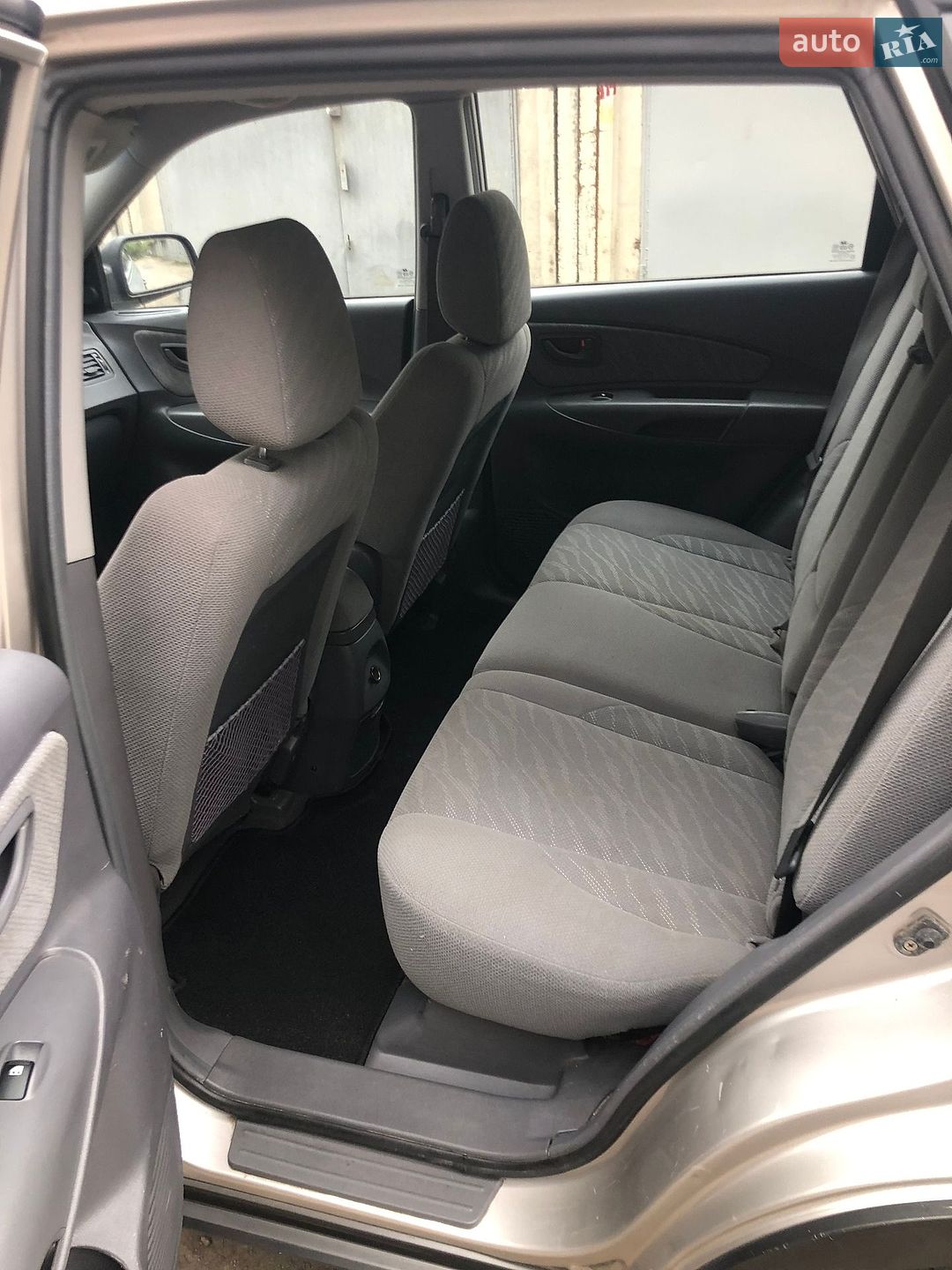 Hyundai Tucson 2005 VIN KMHJM81BP5U236889 фото оголошення 6 з 10