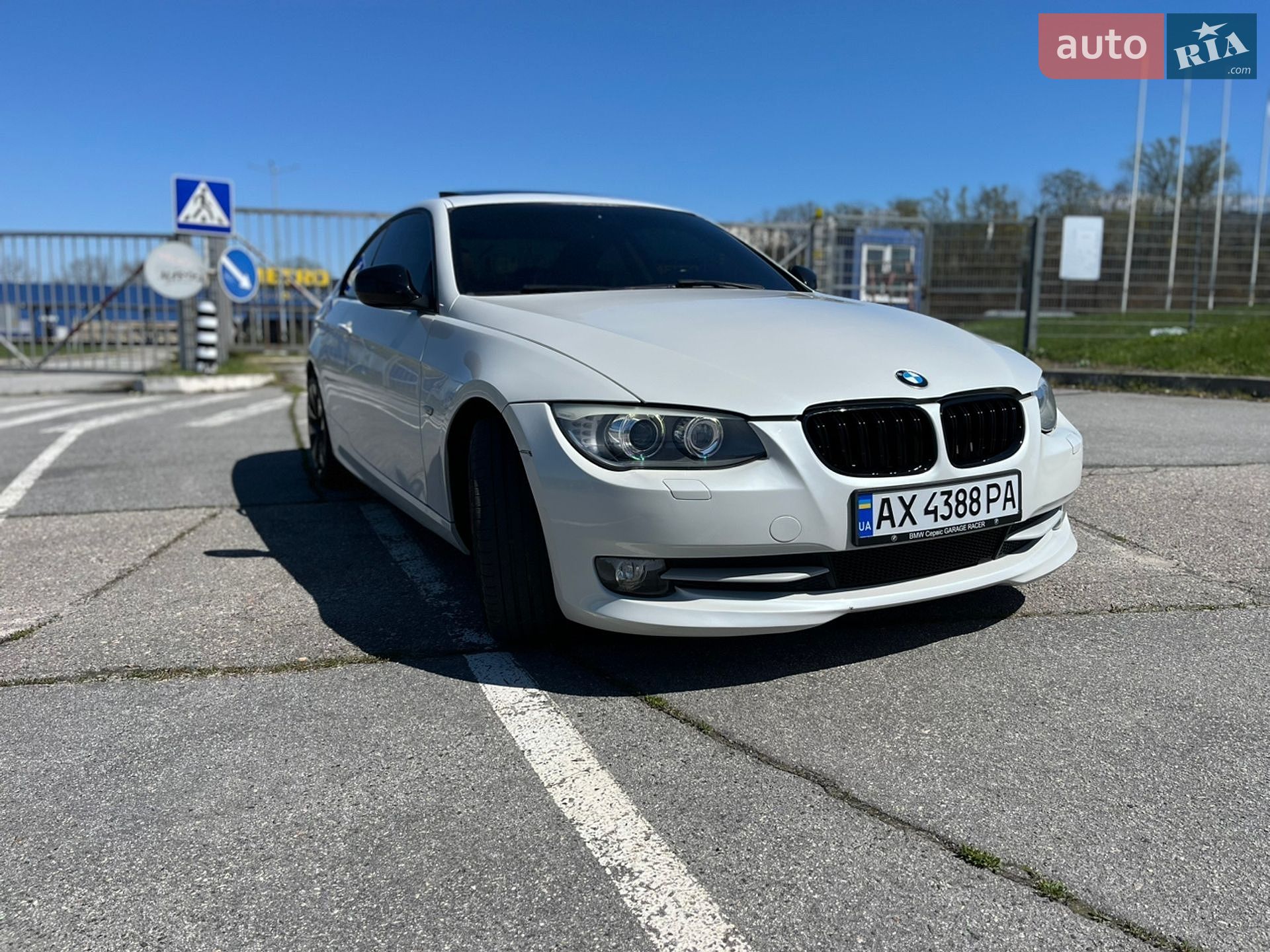 BMW 3 Series 2011 VIN WBAKF3C52BE793188 фото оголошення 2 з 27