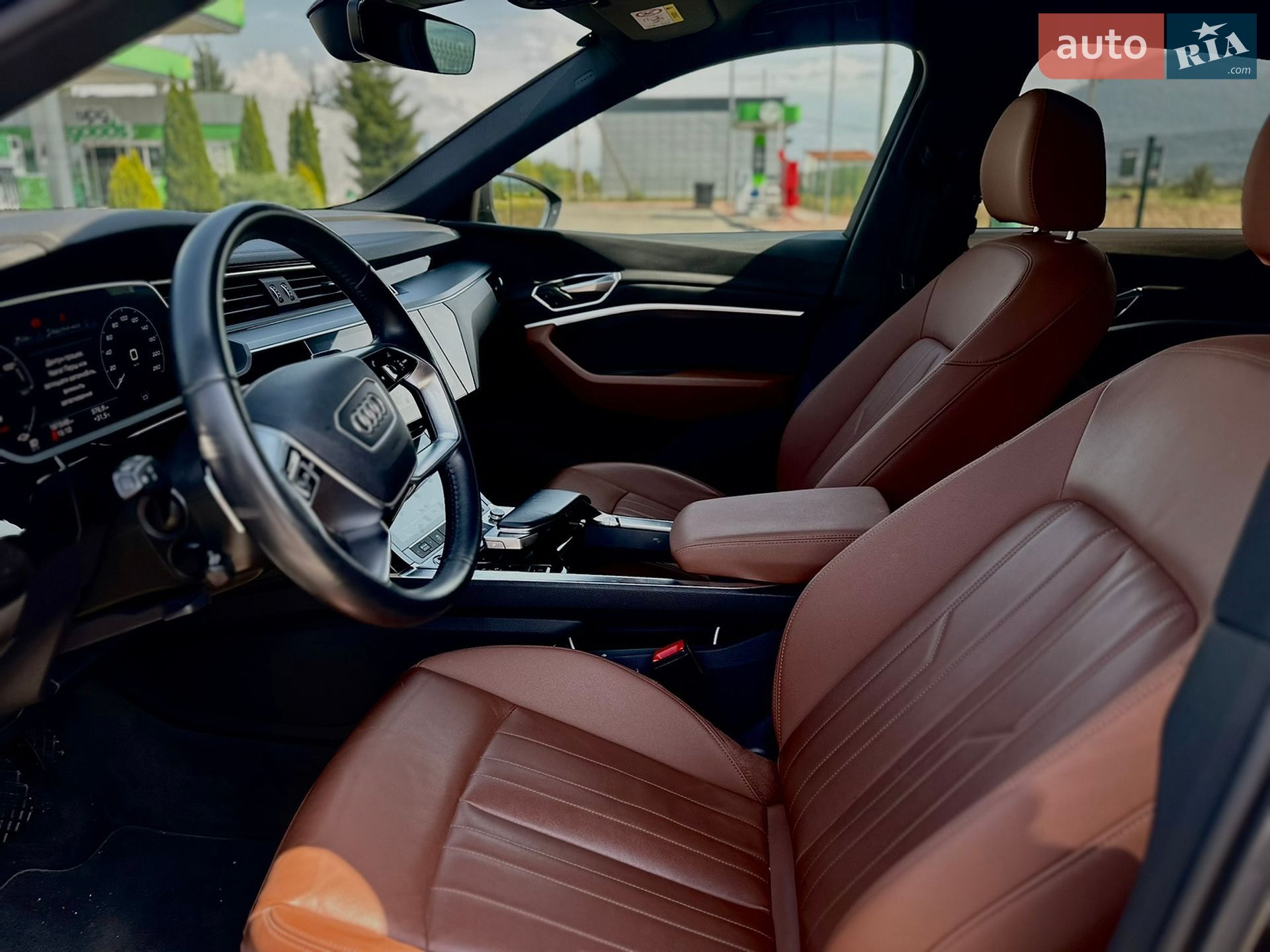 Audi e-tron Sportback 2020 VIN WAUZZZGE4MB011898 фото оголошення 9 з 17