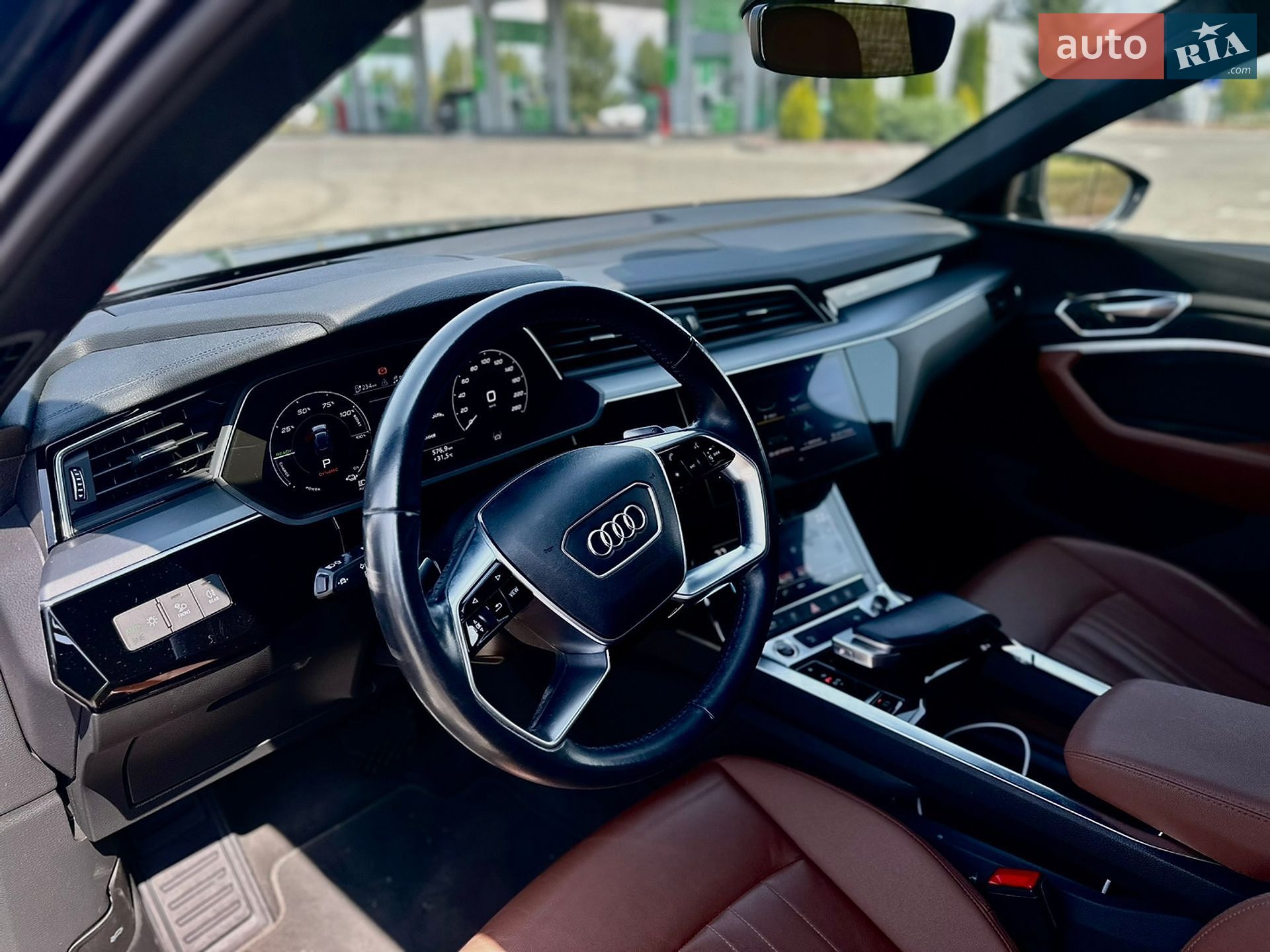 Audi e-tron Sportback 2020 VIN WAUZZZGE4MB011898 фото оголошення 10 з 17