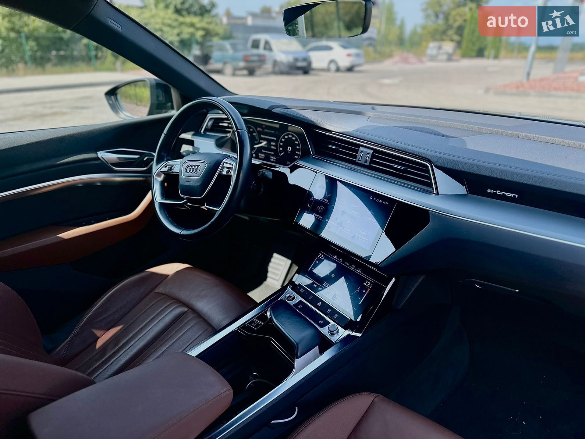 Audi e-tron Sportback 2020 VIN WAUZZZGE4MB011898 фото оголошення 11 з 17