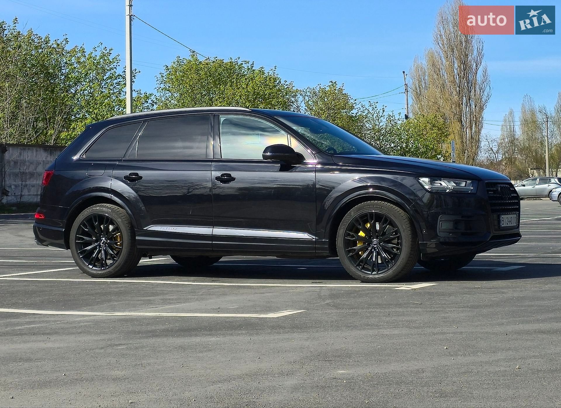 Audi Q7 2019 VIN WA1VAAF74KD030296 фото оголошення 2 з 53