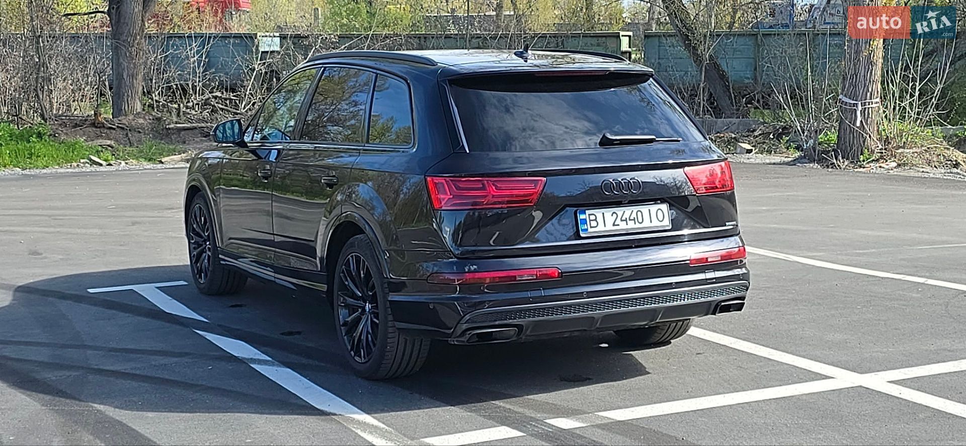 Audi Q7 2019 VIN WA1VAAF74KD030296 фото оголошення 4 з 53