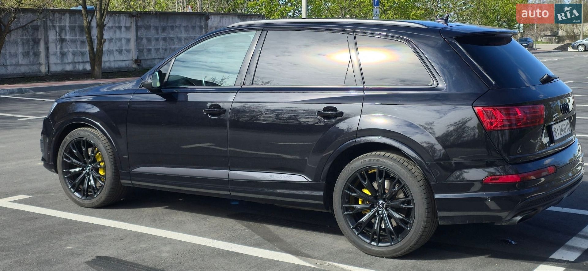 Audi Q7 2019 VIN WA1VAAF74KD030296 фото оголошення 8 з 53