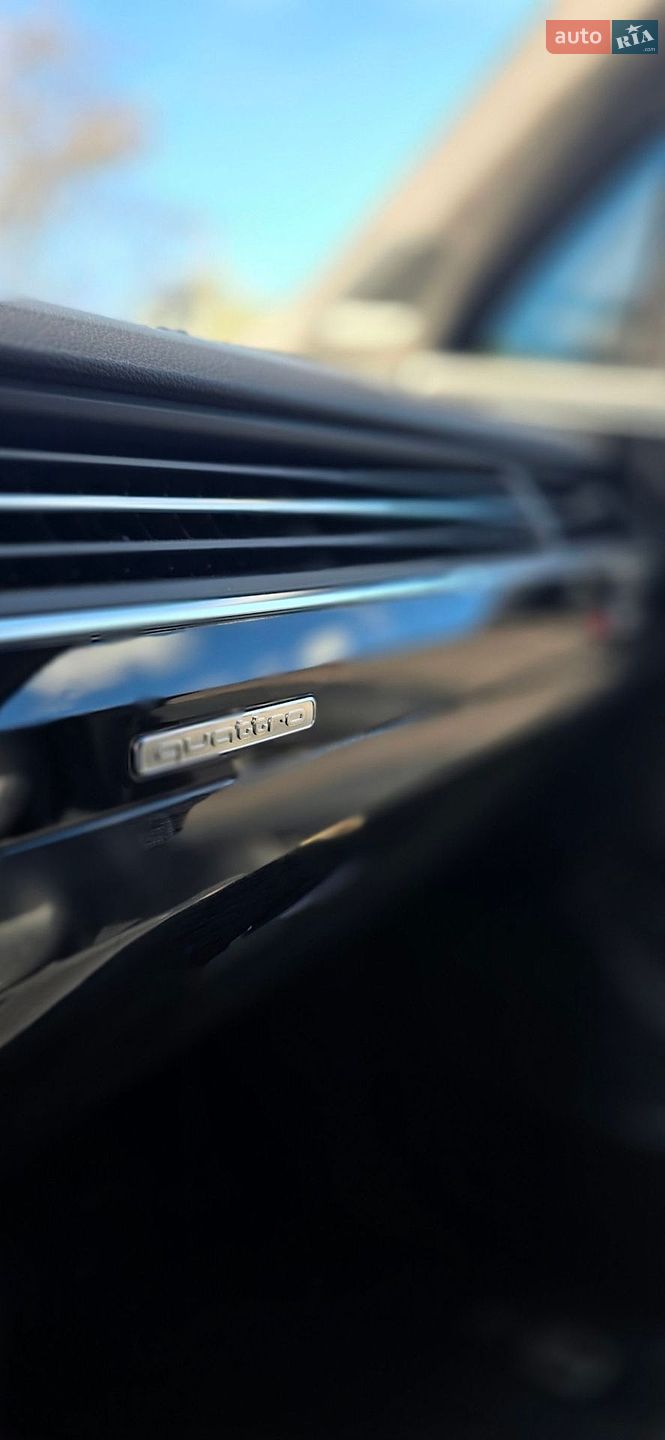 Audi Q7 2019 VIN WA1VAAF74KD030296 фото оголошення 38 з 53