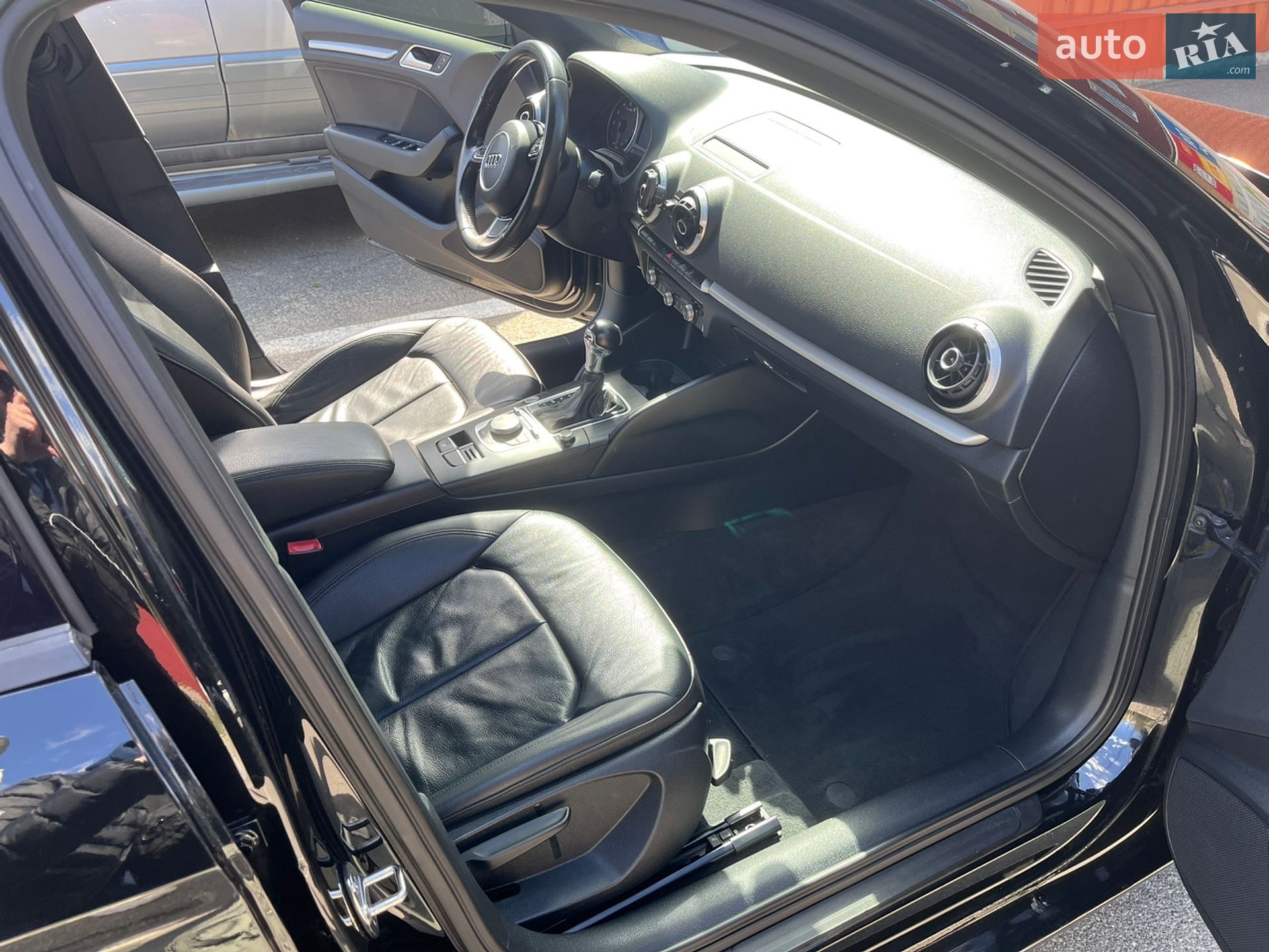 Audi A3 2015 VIN WAUA7GFF9G1003985 фото оголошення 11 з 14