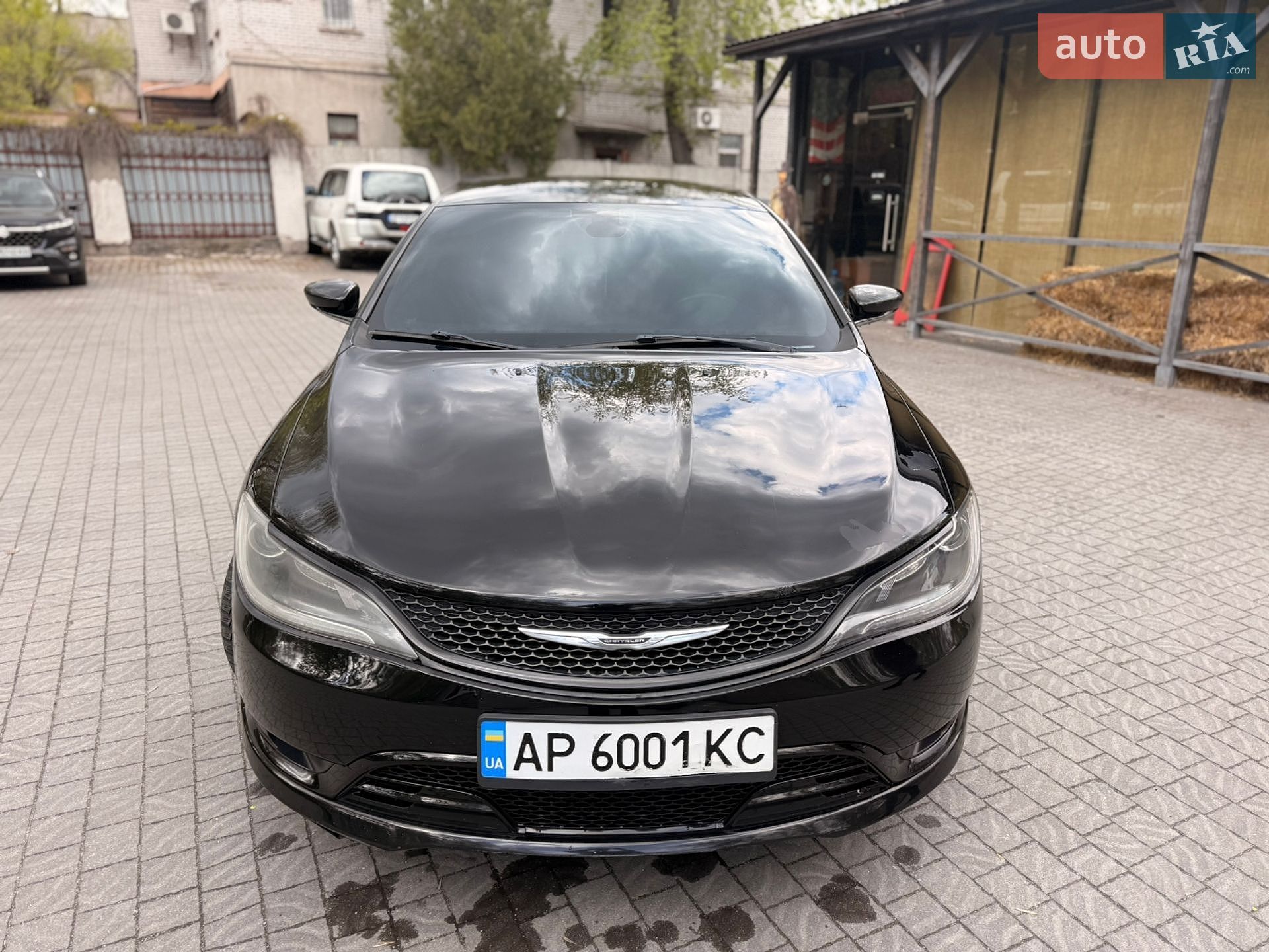 Chrysler 200 2015 VIN 1C3CCCBB2GN108738 фото оголошення 2 з 9