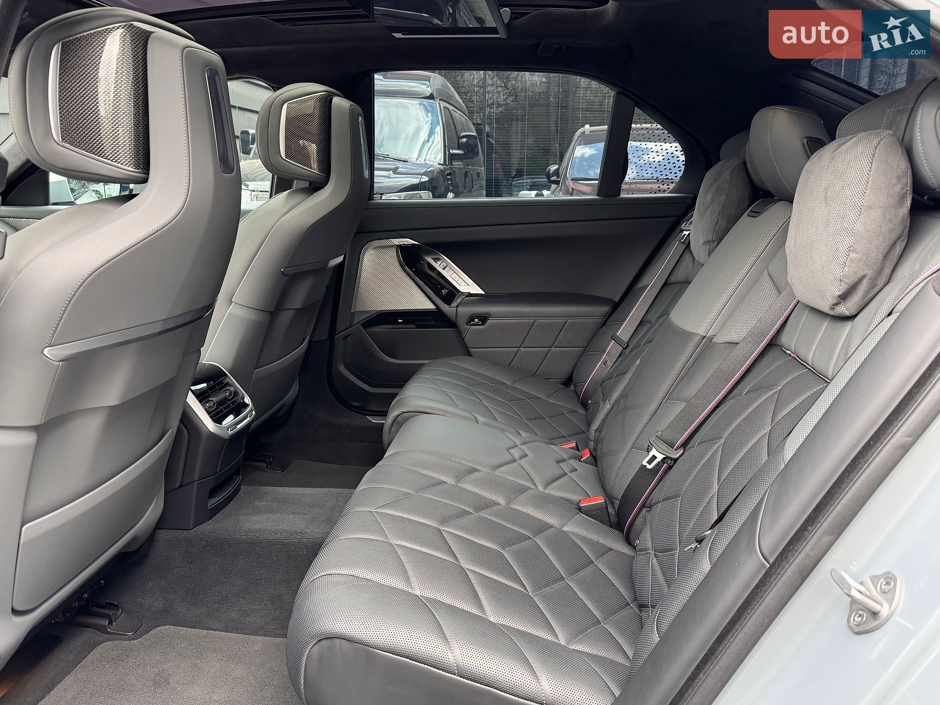 BMW 7 Series 2023 VIN WBA21EJ090CN58152 фото оголошення 12 з 28