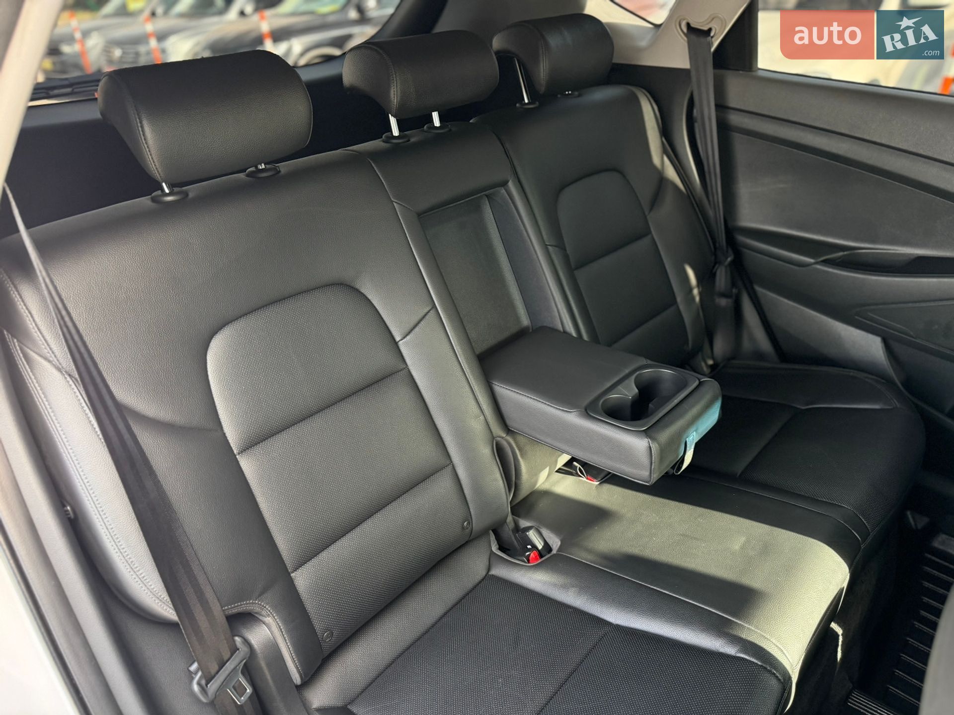 Hyundai Tucson 2016 VIN KMHJ3815GHU234191 фото оголошення 28 з 41