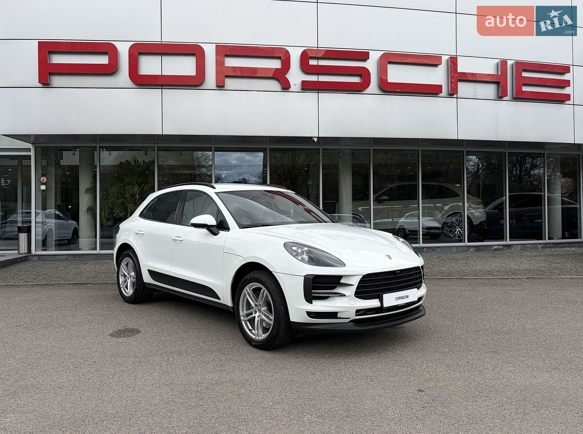 Porsche Macan 2018 VIN WP1ZZZ95ZKLB03329 фото оголошення 8 з 39
