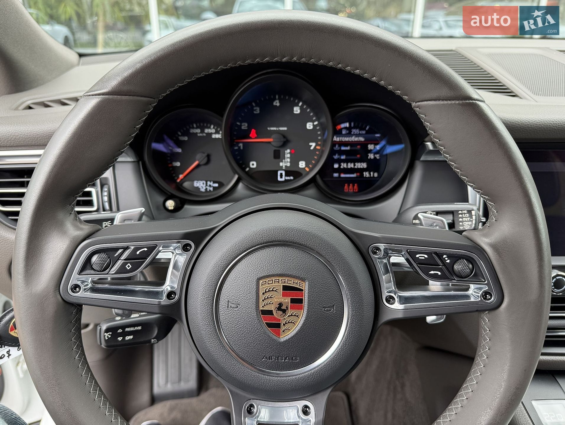 Porsche Macan 2018 VIN WP1ZZZ95ZKLB03329 фото оголошення 33 з 39