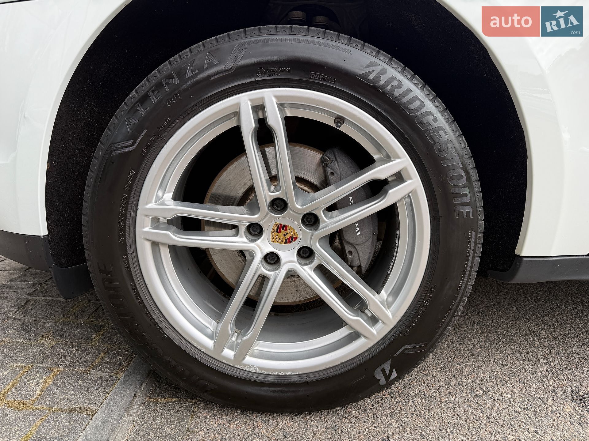 Porsche Macan 2018 VIN WP1ZZZ95ZKLB03329 фото оголошення 37 з 39
