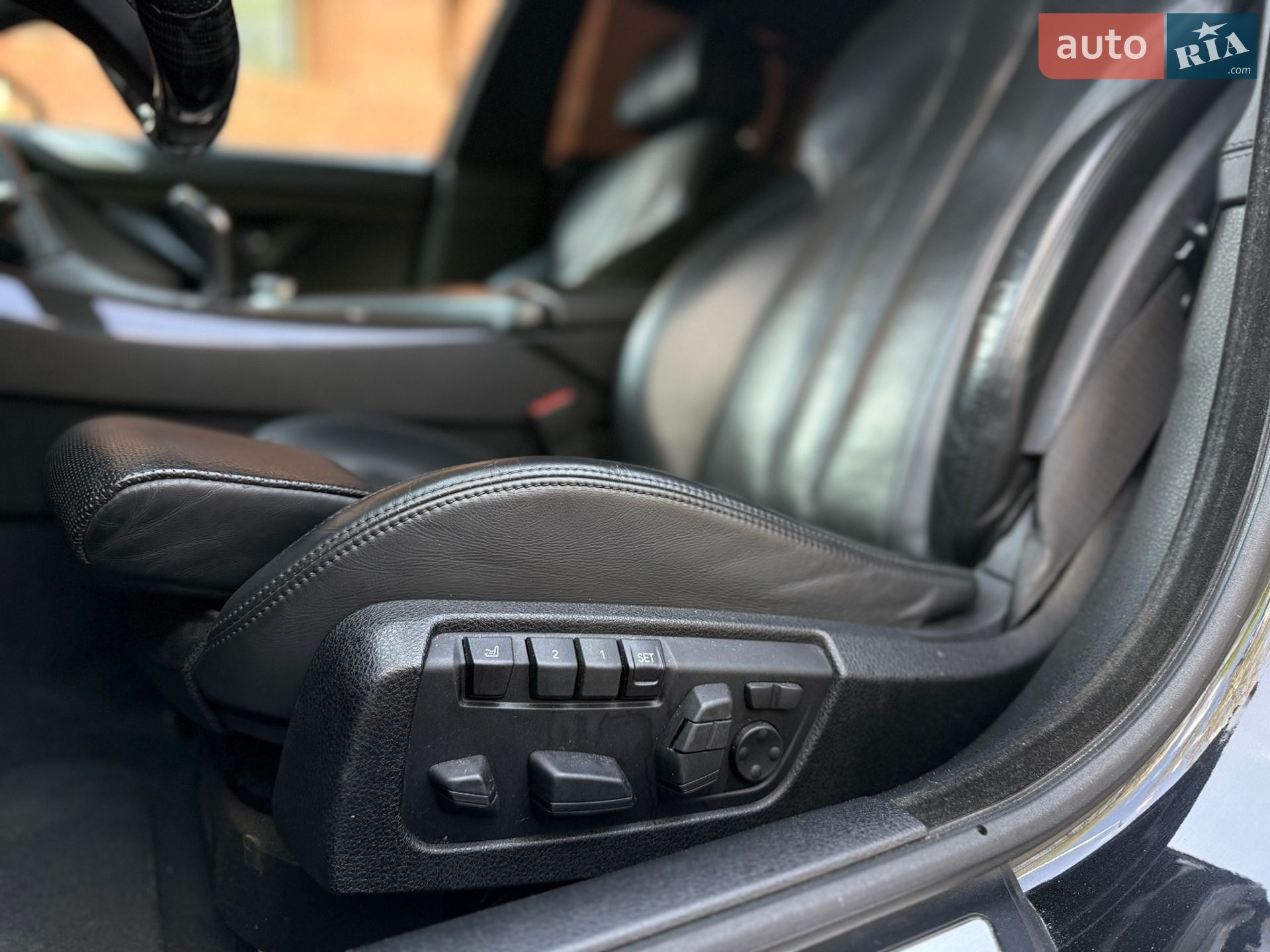 BMW 6 Series 2016 VIN WBA6E41040G378635 фото оголошення 29 з 70