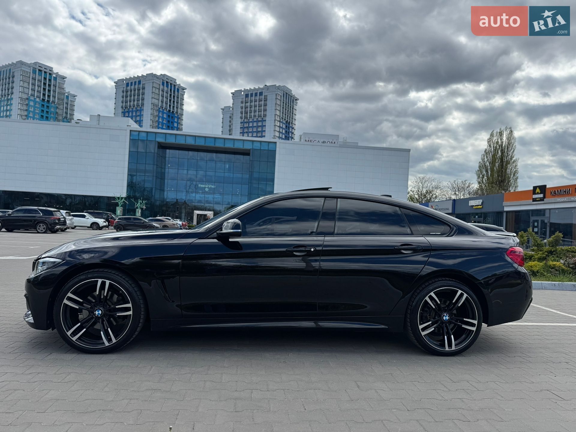 BMW 4 Series Gran Coupe 2017 VIN WBA4J3C51JBB97578 фото оголошення 2 з 52