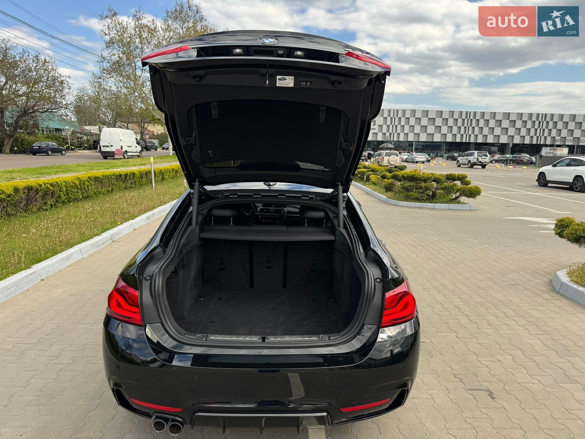 BMW 4 Series Gran Coupe 2017 VIN WBA4J3C51JBB97578 фото оголошення 29 з 52