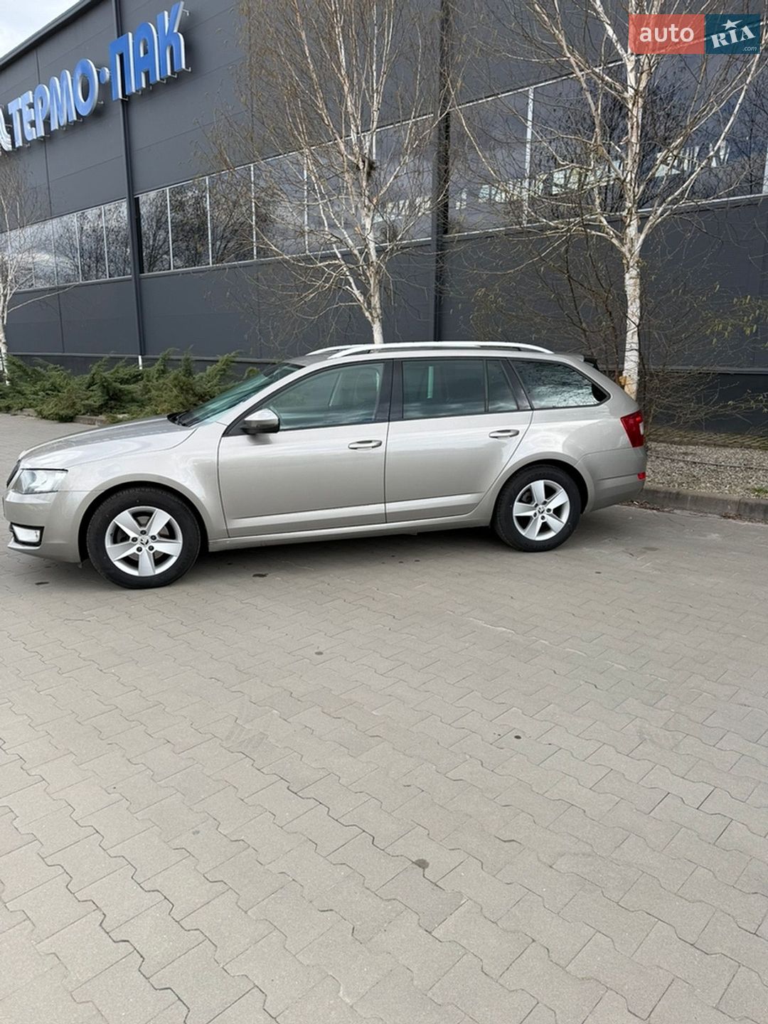 Skoda Octavia 2014 VIN TMBJG9NE1E0198877 фото оголошення 4 з 15