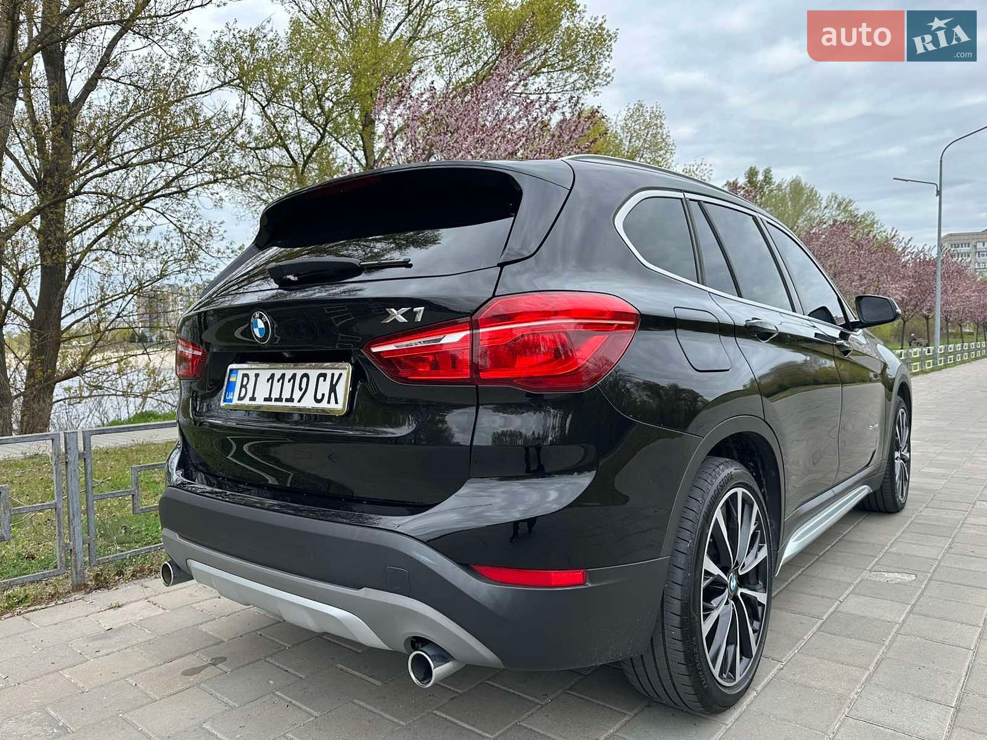 BMW X1 2018 VIN WBXHU7C30J5L04913 фото оголошення 9 з 17