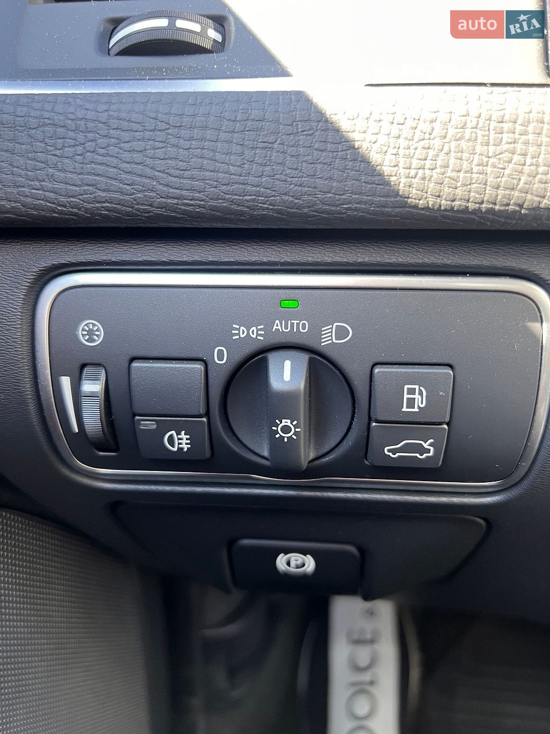 Volvo Xc60 2017 VIN YV1DZA5C6H2194724 фото оголошення 29 з 30