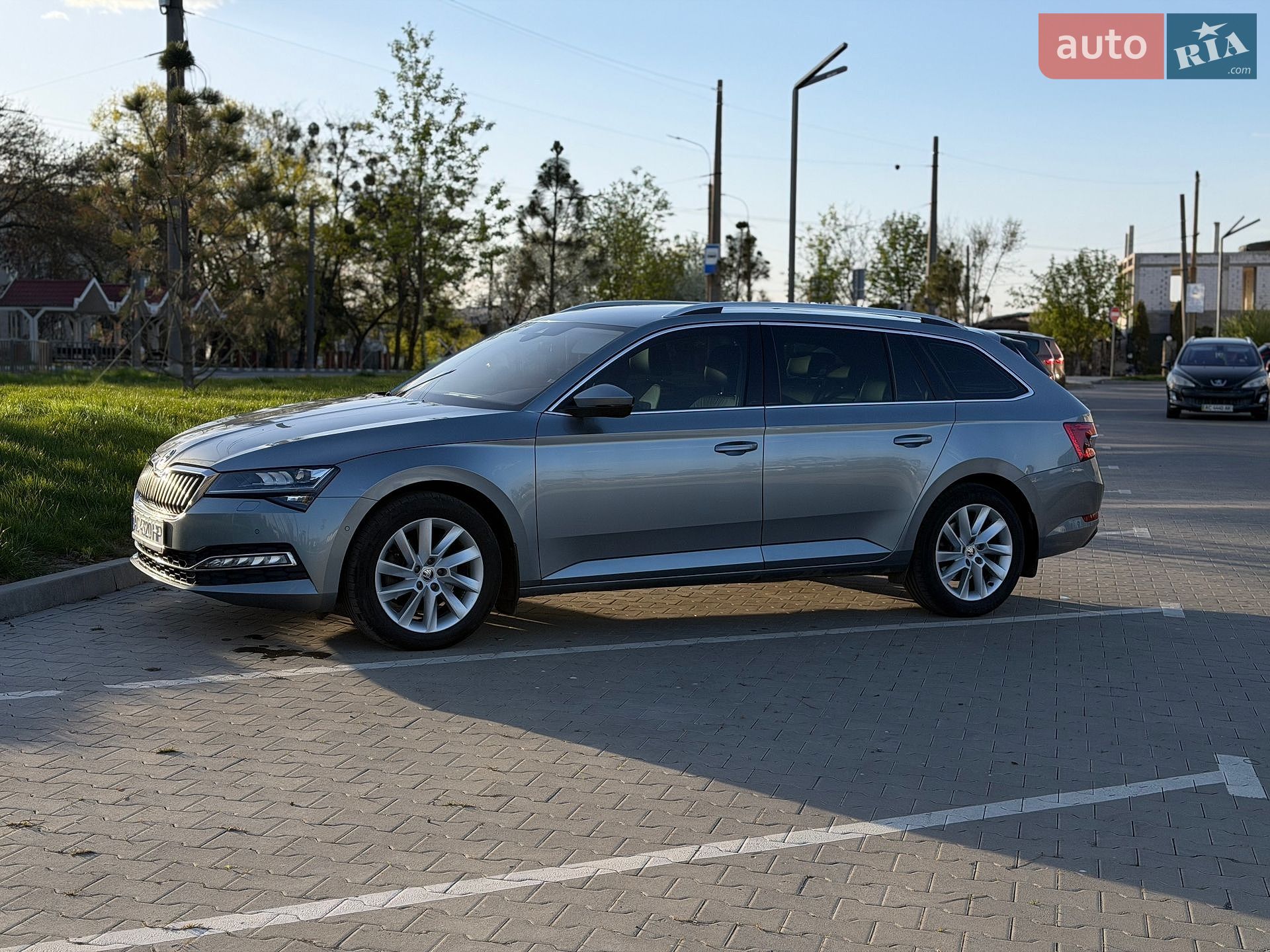 Skoda Superb 2020 VIN TMBJH7NP1L7066242 фото оголошення 9 з 102