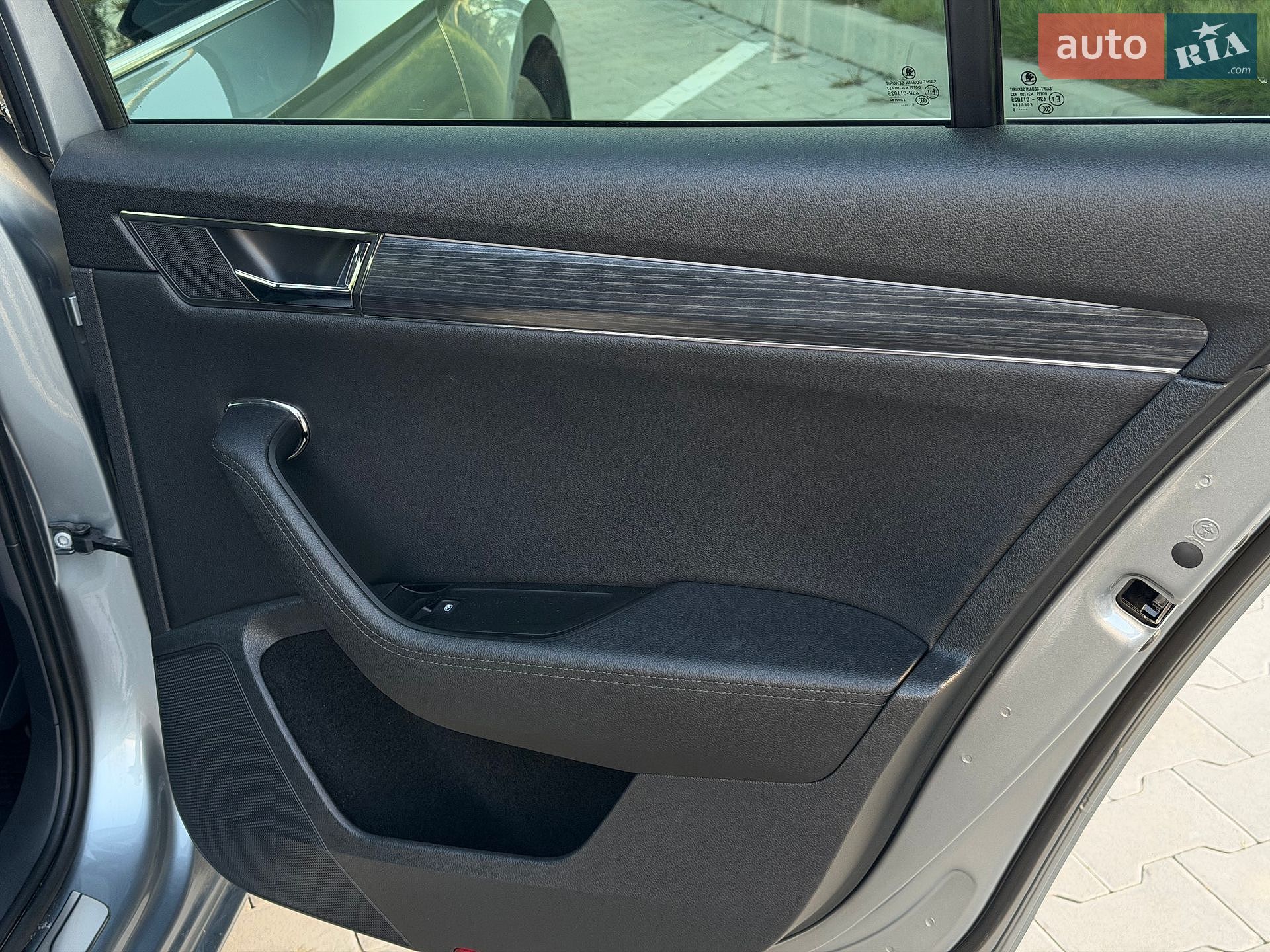 Skoda Superb 2020 VIN TMBJH7NP1L7066242 фото оголошення 37 з 102
