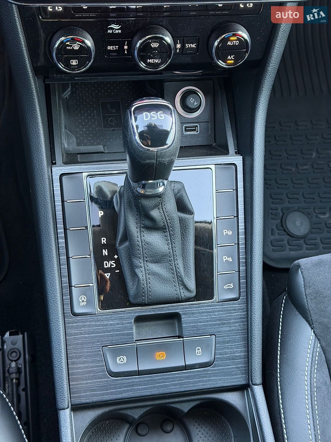 Skoda Superb 2020 VIN TMBJH7NP1L7066242 фото оголошення 50 з 102