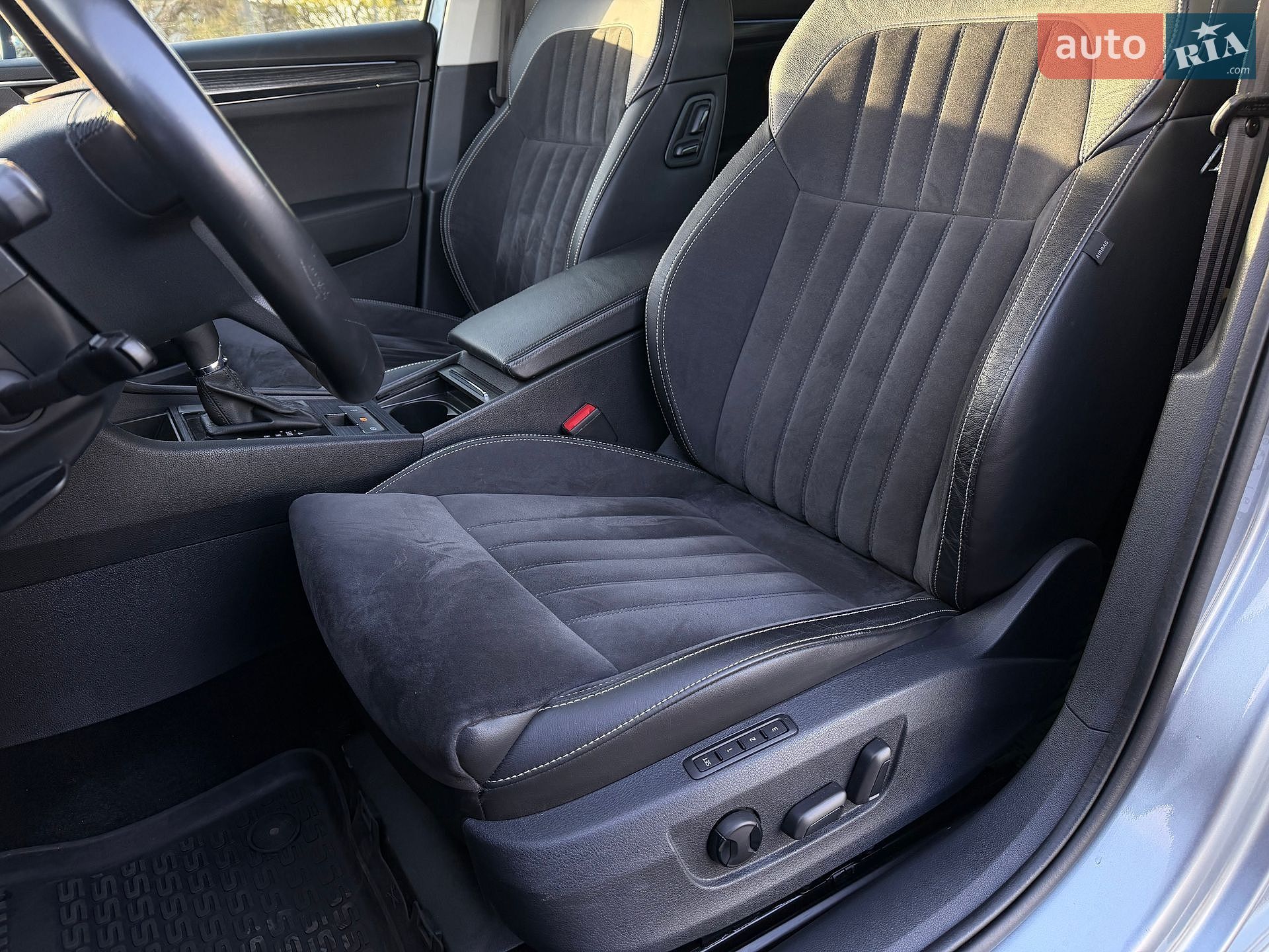 Skoda Superb 2020 VIN TMBJH7NP1L7066242 фото оголошення 72 з 102