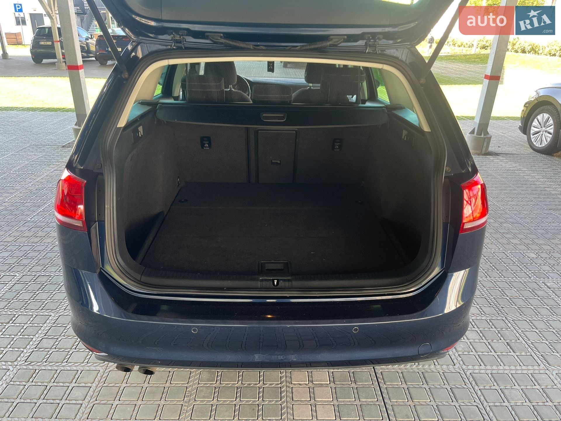 Volkswagen Golf 2015 VIN WVWZZZAUZFP597200 фото оголошення 6 з 15
