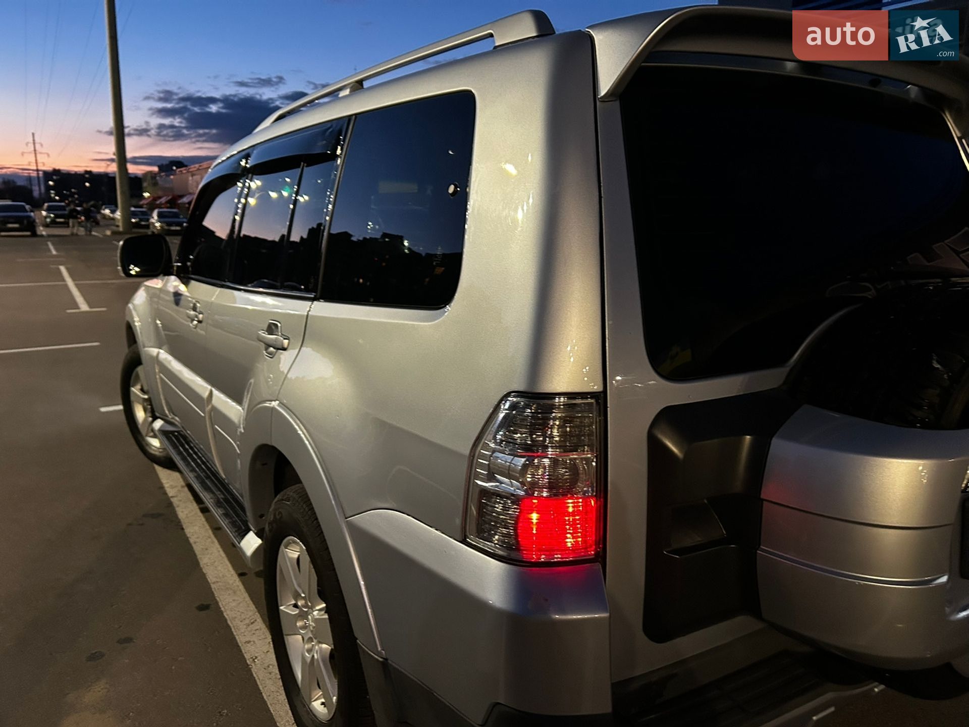 Mitsubishi Pajero Wagon 2007 VIN JMBLYV97W7J002266 фото оголошення 2 з 15