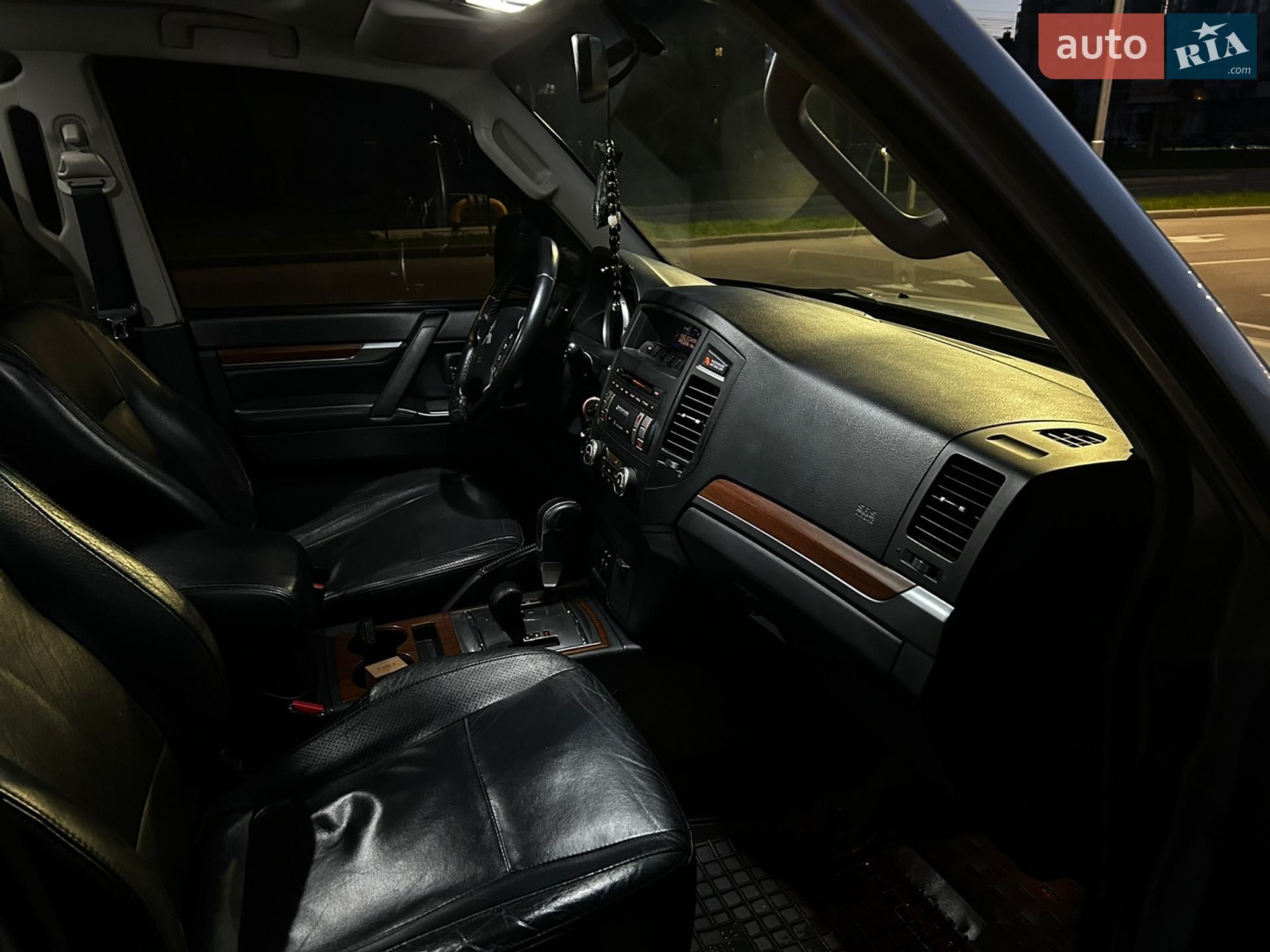 Mitsubishi Pajero Wagon 2007 VIN JMBLYV97W7J002266 фото оголошення 11 з 15