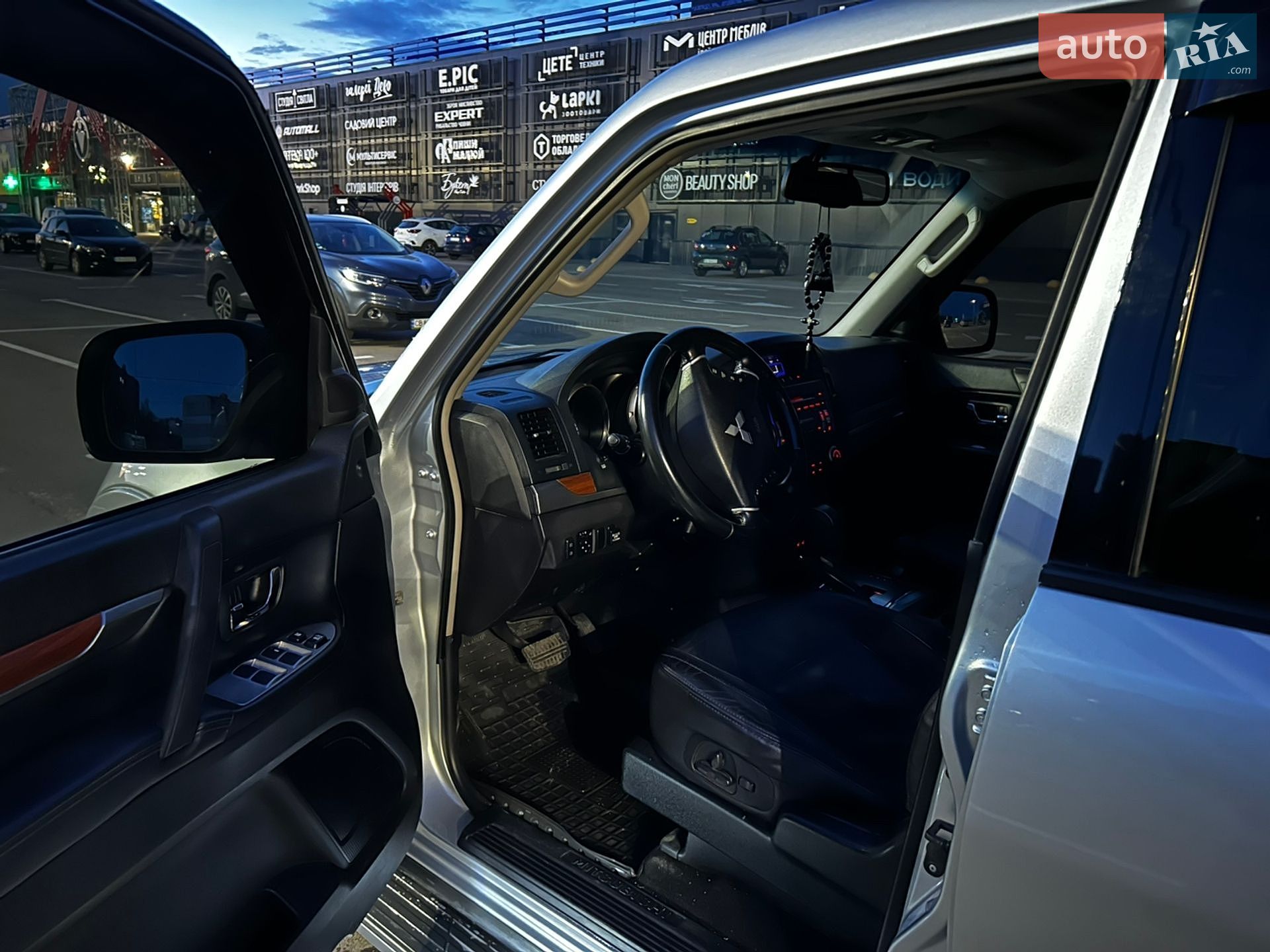 Mitsubishi Pajero Wagon 2007 VIN JMBLYV97W7J002266 фото оголошення 15 з 15