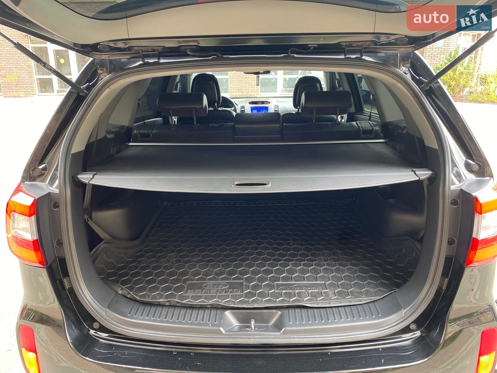 Kia Sorento 2012 VIN KNAKU814DD5361093 фото оголошення 38 з 92