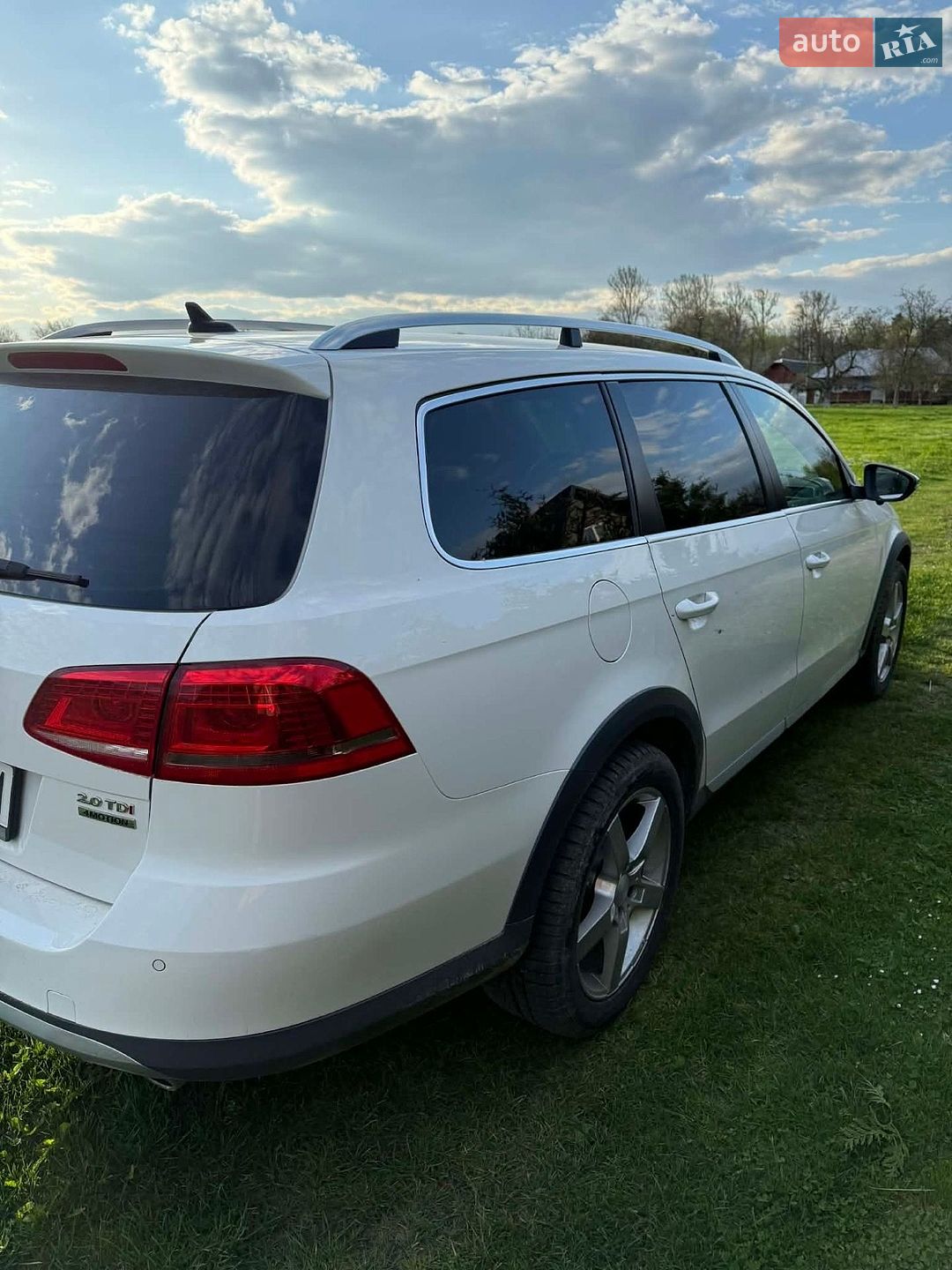 Volkswagen Passat Alltrack 2013 VIN WVWZZZ3CZEE077690 фото оголошення 17 з 44