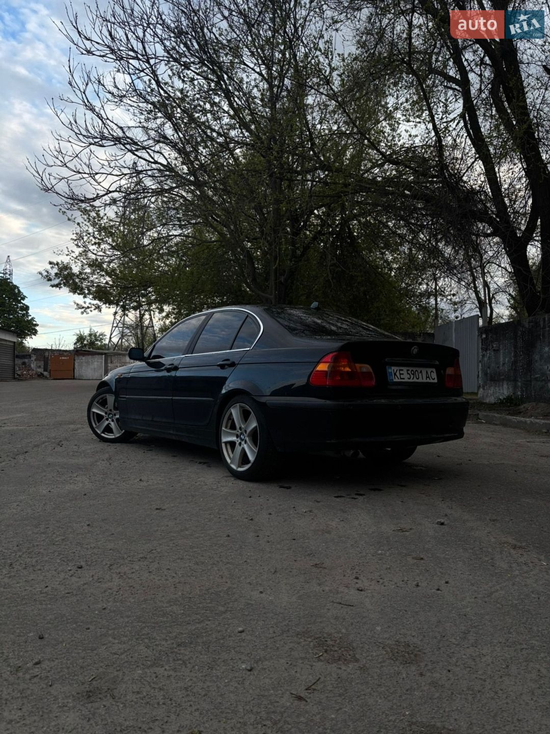 BMW 3 Series 2001 VIN WBAEV11010CH51683 фото оголошення 5 з 8