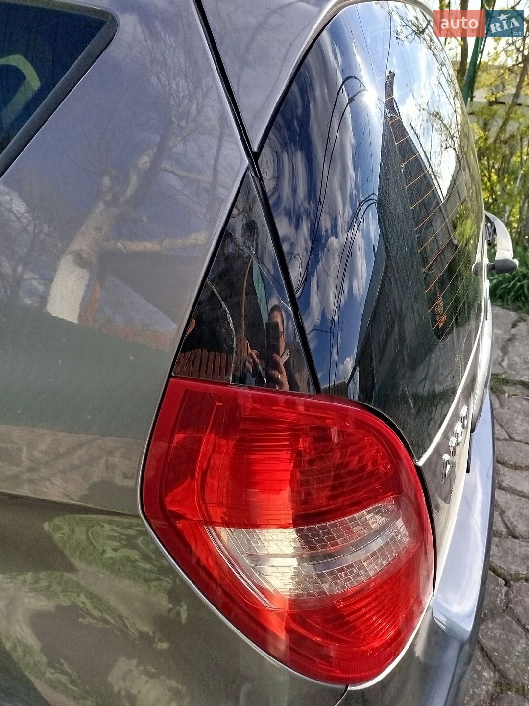 Mercedes-Benz A-Class 2011 VIN WDD1690061K011861 фото оголошення 4 з 16