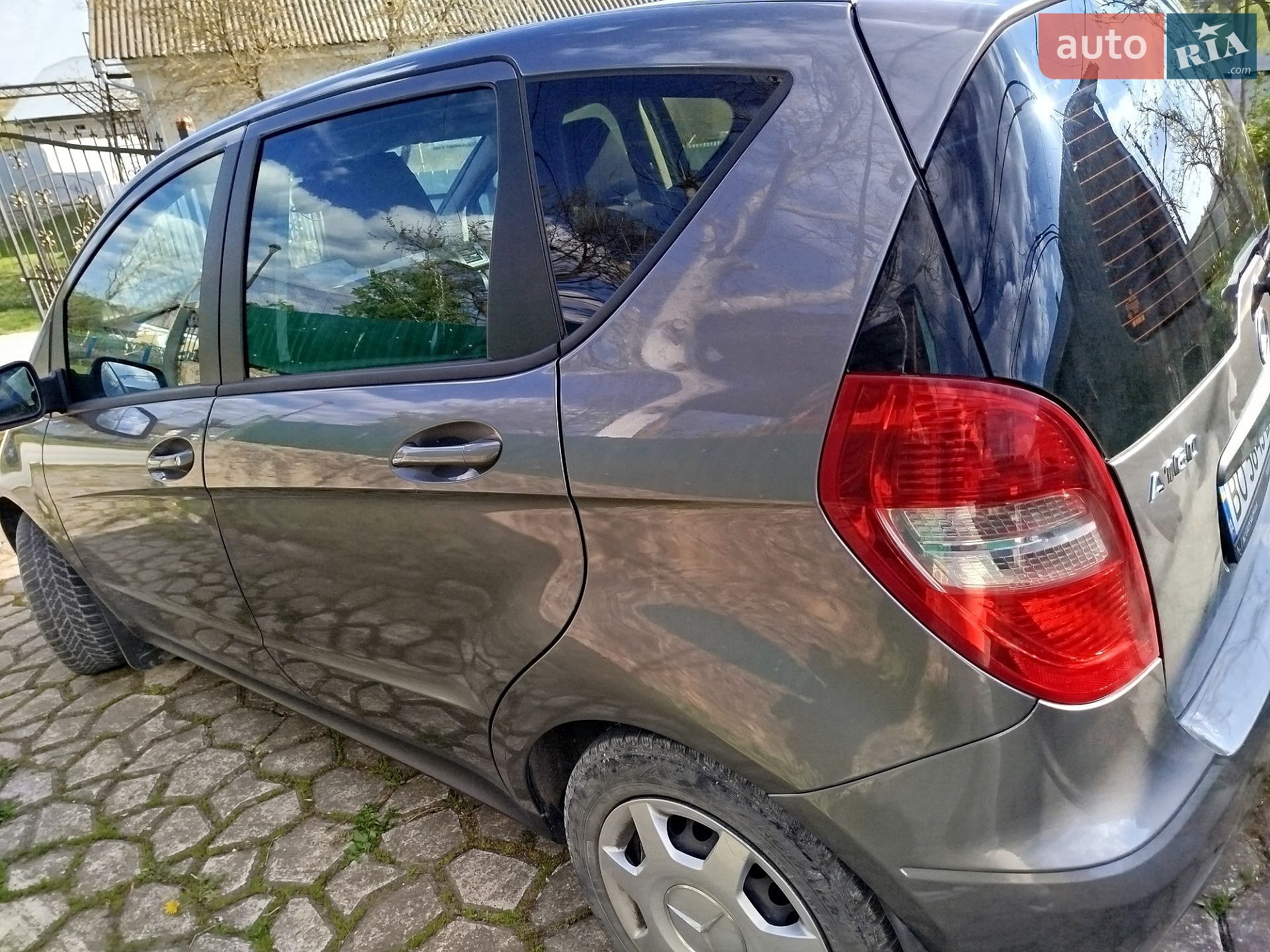 Mercedes-Benz A-Class 2011 VIN WDD1690061K011861 фото оголошення 5 з 16