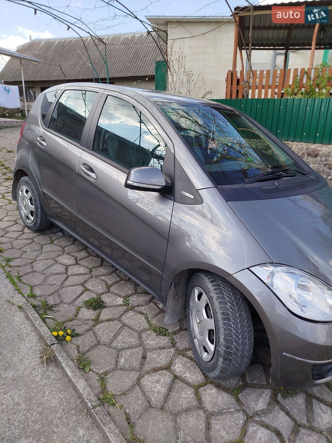 Mercedes-Benz A-Class 2011 VIN WDD1690061K011861 фото оголошення 9 з 16
