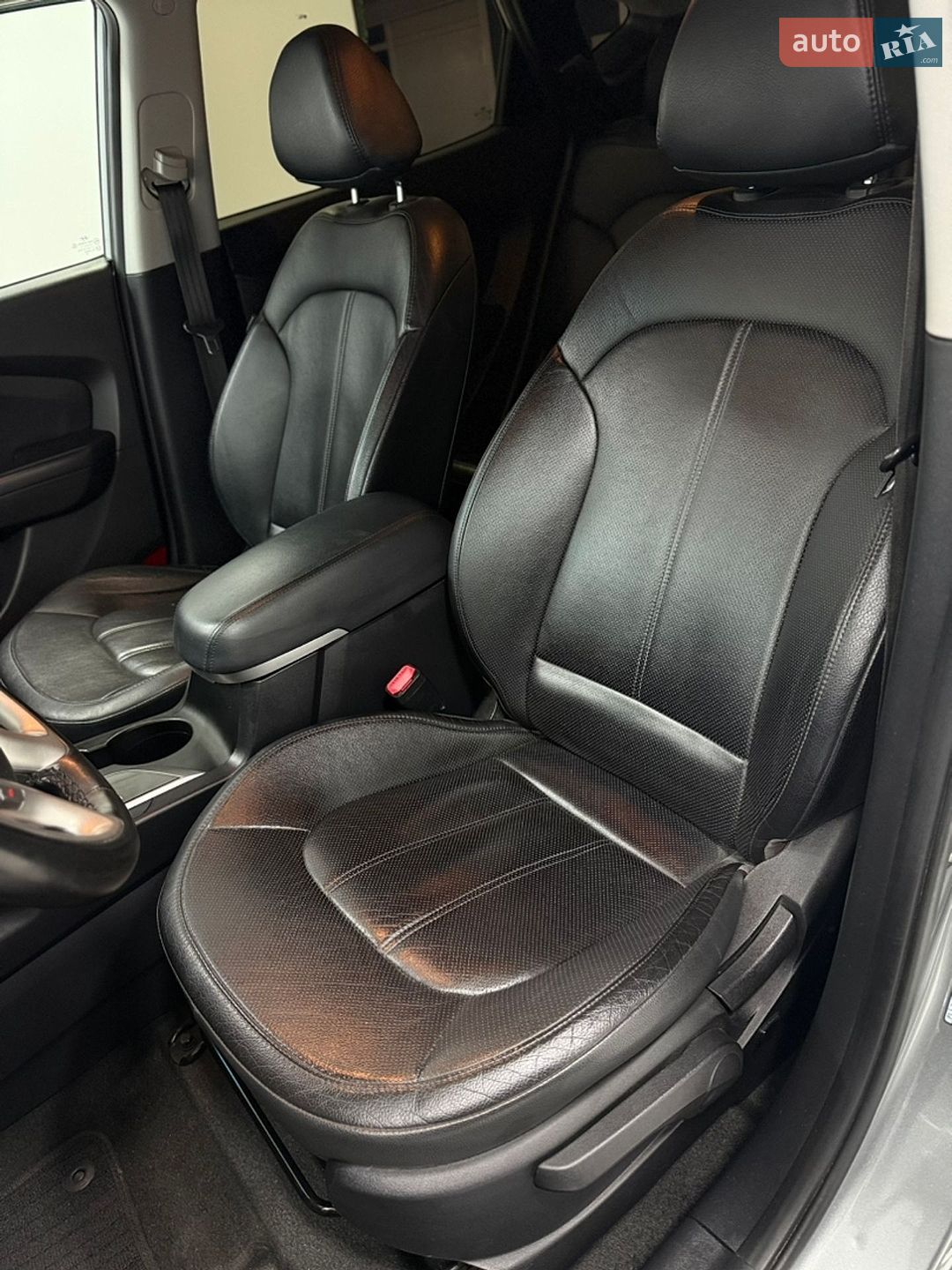 Hyundai Tucson 2012 VIN KMHJU81VBCU499603 фото оголошення 12 з 35
