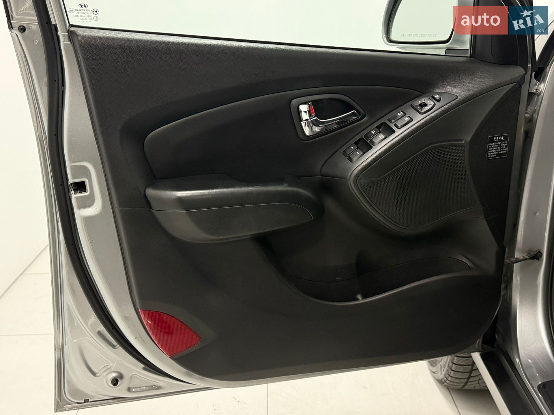 Hyundai Tucson 2012 VIN KMHJU81VBCU499603 фото оголошення 27 з 35