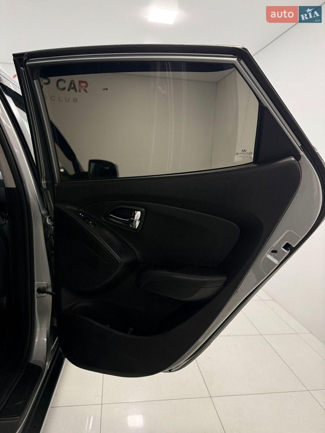 Hyundai Tucson 2012 VIN KMHJU81VBCU499603 фото оголошення 33 з 35