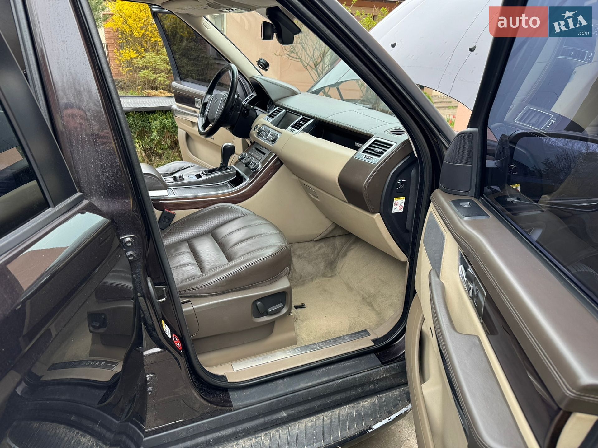 Land Rover Range Rover Sport 2010 VIN SALLSAAE4AA234918 фото оголошення 19 з 31