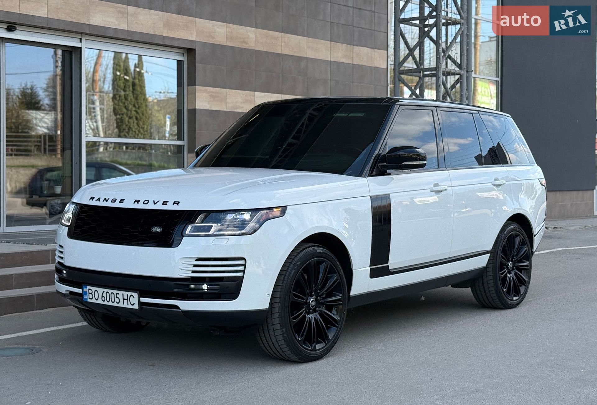 Land Rover Range Rover 2018 VIN SALGS2RE5JA515499 фото оголошення 8 з 37