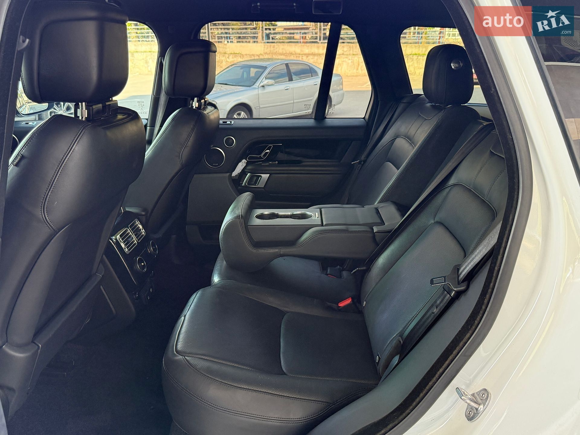 Land Rover Range Rover 2018 VIN SALGS2RE5JA515499 фото оголошення 22 з 37