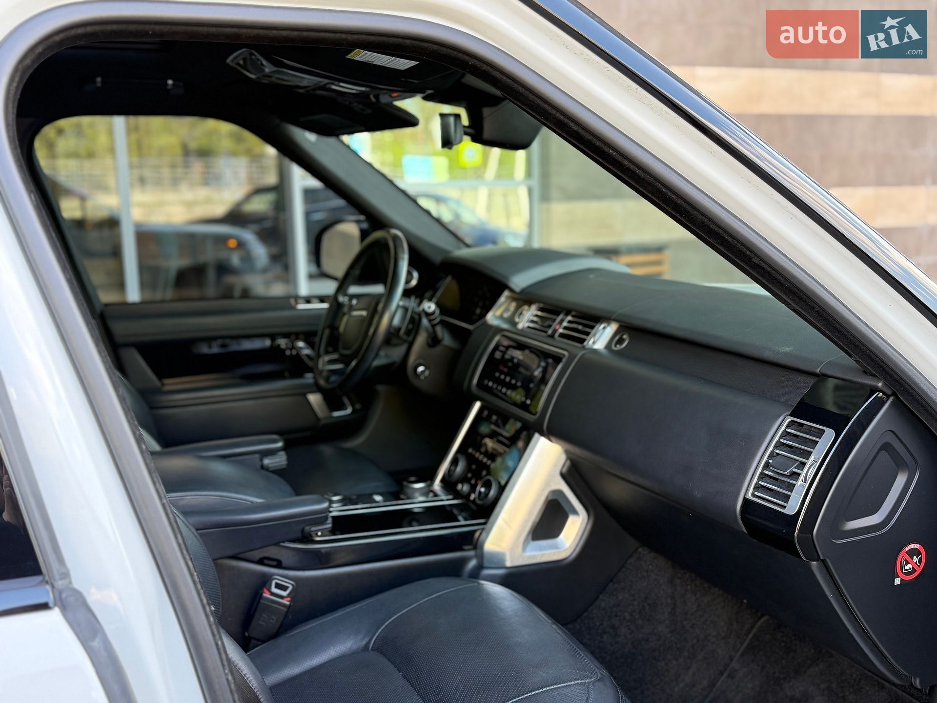 Land Rover Range Rover 2018 VIN SALGS2RE5JA515499 фото оголошення 27 з 37