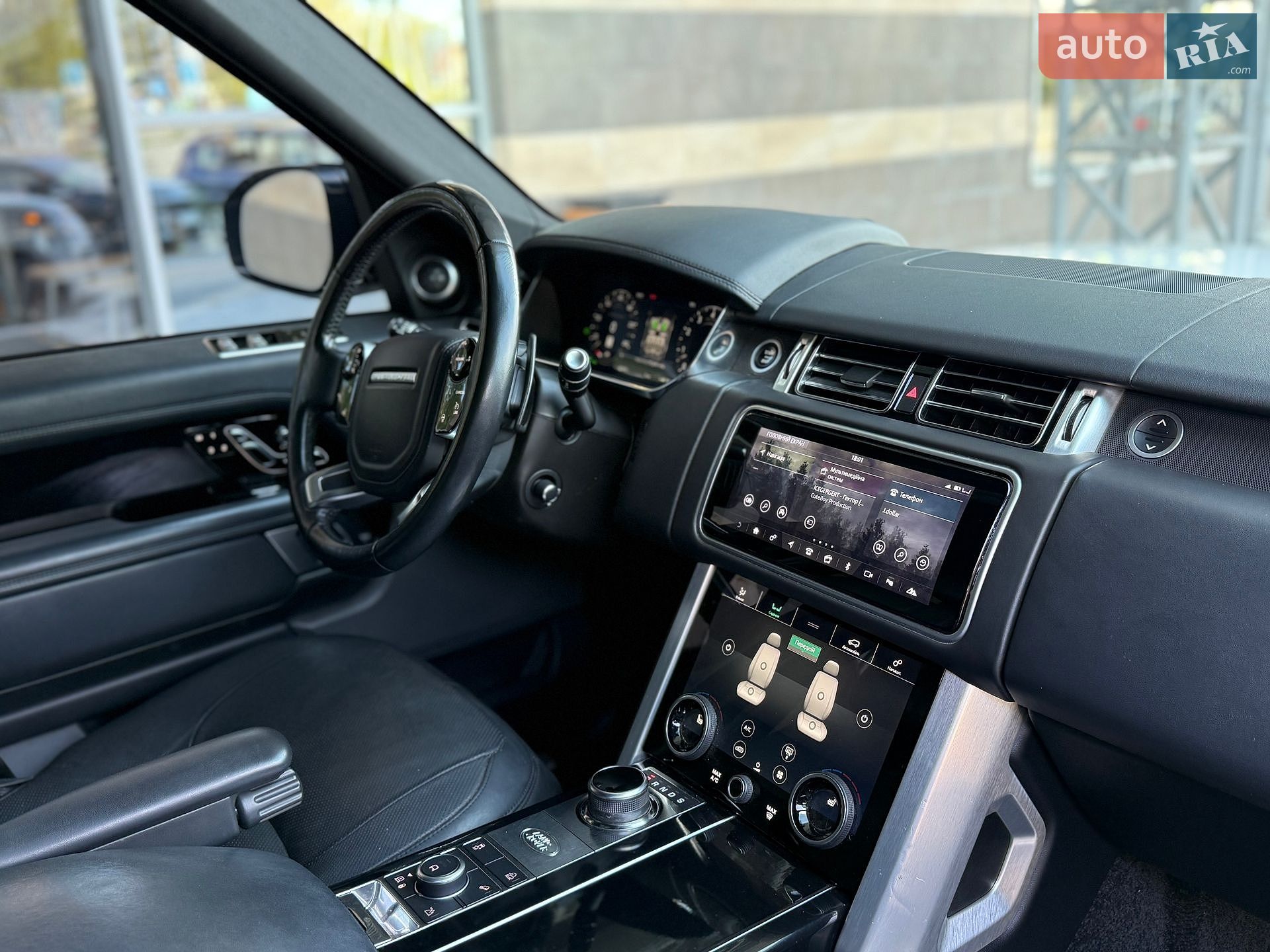 Land Rover Range Rover 2018 VIN SALGS2RE5JA515499 фото оголошення 35 з 37