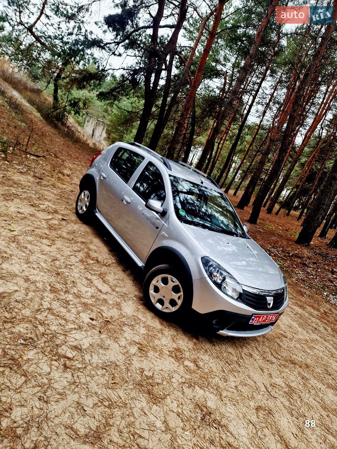 Dacia Sandero StepWay 2010 VIN UU1BSDAFK41763336 фото оголошення 3 з 105