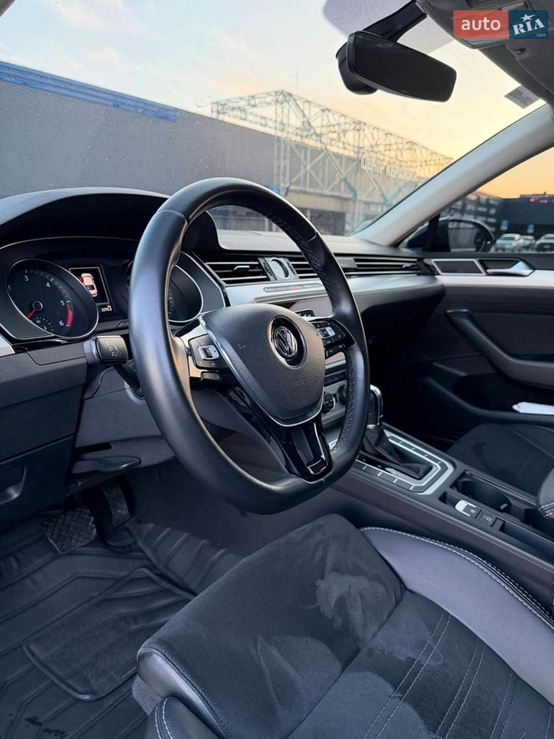 Volkswagen Passat 2018 VIN WVWZZZ3CZKE018274 фото оголошення 15 з 19